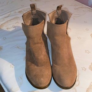 tan size 8 booties!